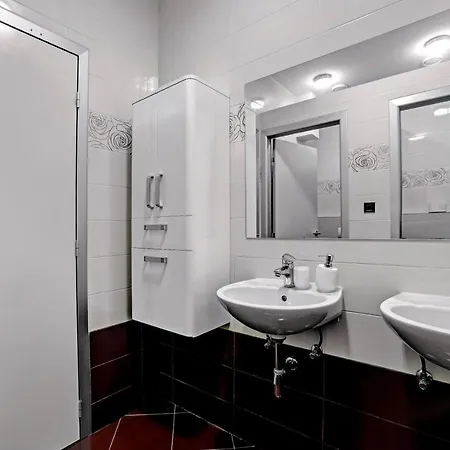 Luxury Plavi Biser Szybenik