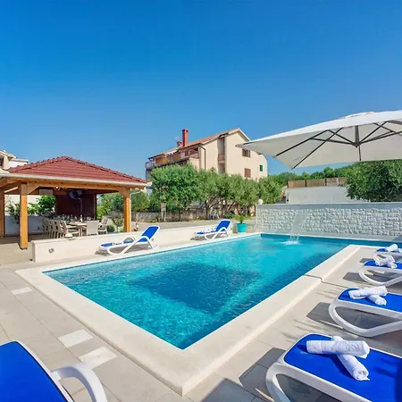 Luxury Plavi Biser * شيبينيك